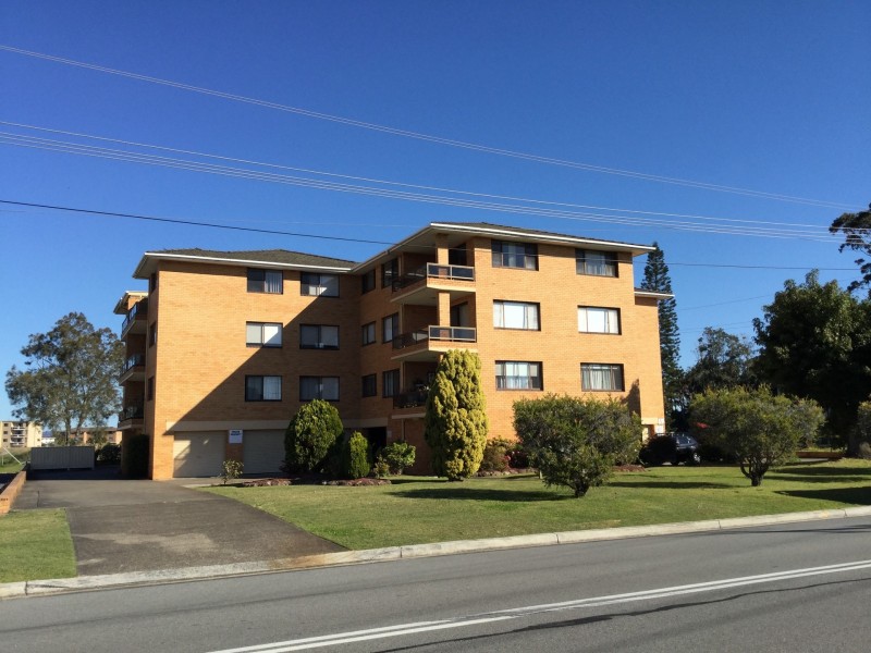 1/24-26 Taree street, Tuncurry NSW 2428