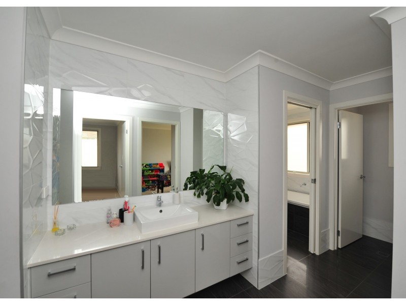 Cabramatta West NSW 2166