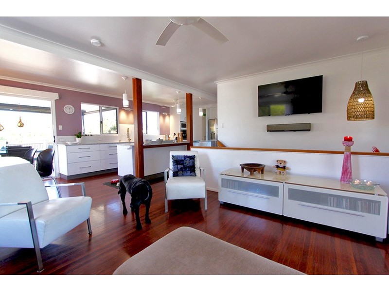 24 Reef Street, Saunders Beach QLD 4818
