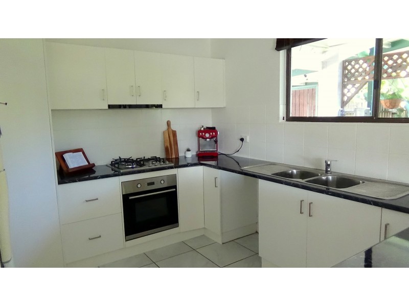 16 Marcia Close, Smithfield QLD 4878