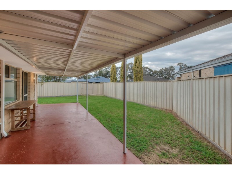 23 Lancaster Drive, Busselton WA 6280