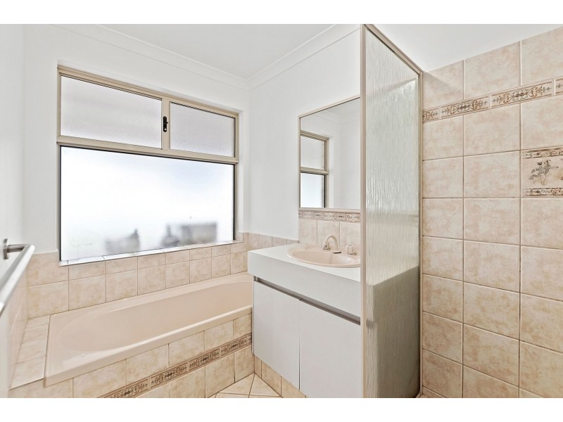 23 Lancaster Drive, Busselton WA 6280