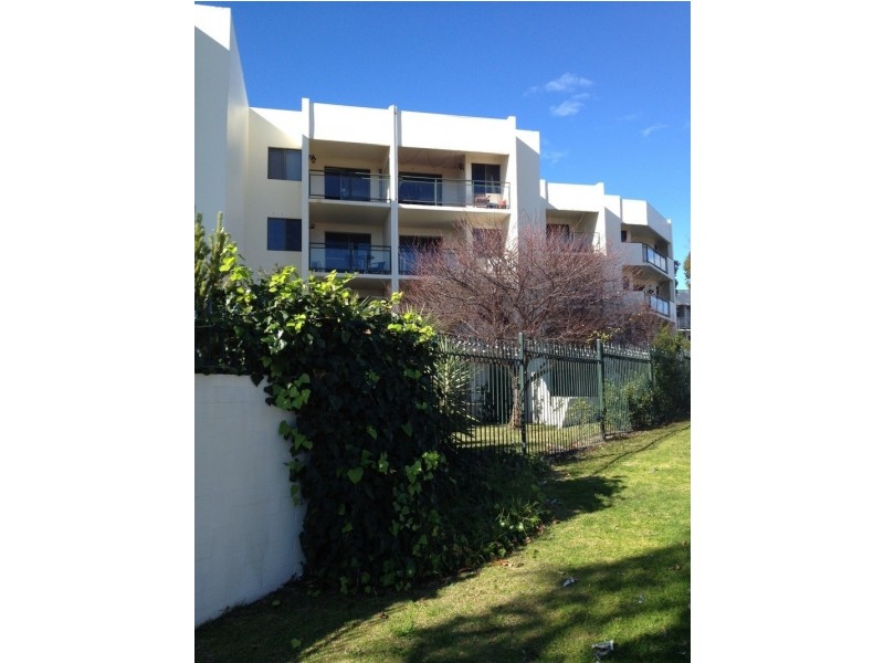 9/22 King George Street, Victoria Park WA 6100