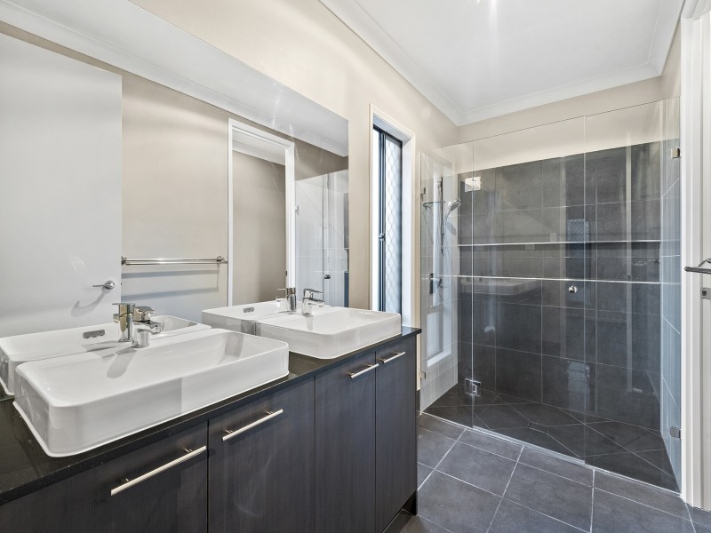 64 Armisfield Street, Doolandella QLD 4077