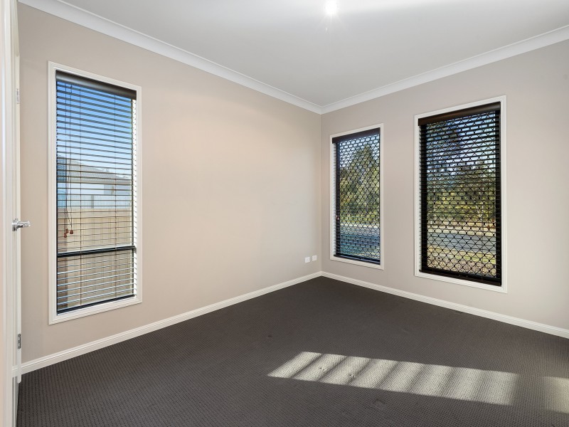 64 Armisfield Street, Doolandella QLD 4077