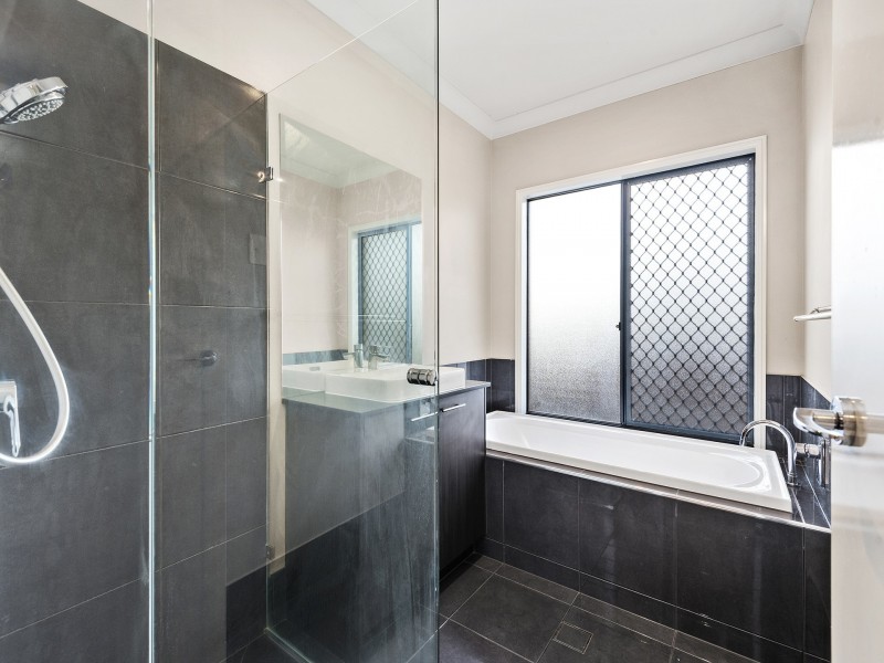 64 Armisfield Street, Doolandella QLD 4077