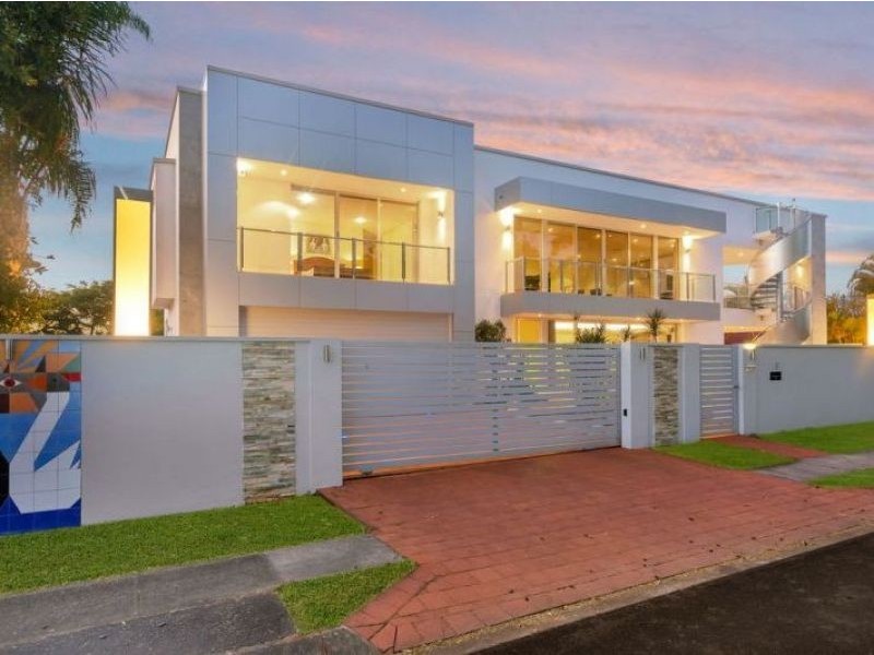 2 Goodwil Street, Robertson QLD 4109