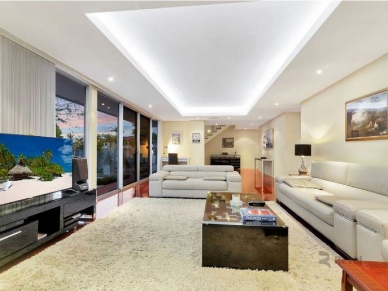 2 Goodwil Street, Robertson QLD 4109