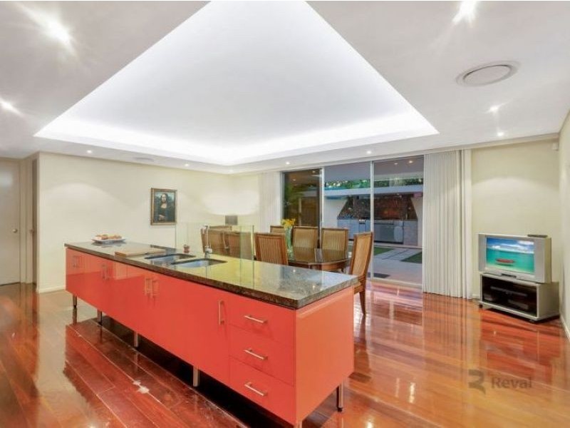 2 Goodwil Street, Robertson QLD 4109