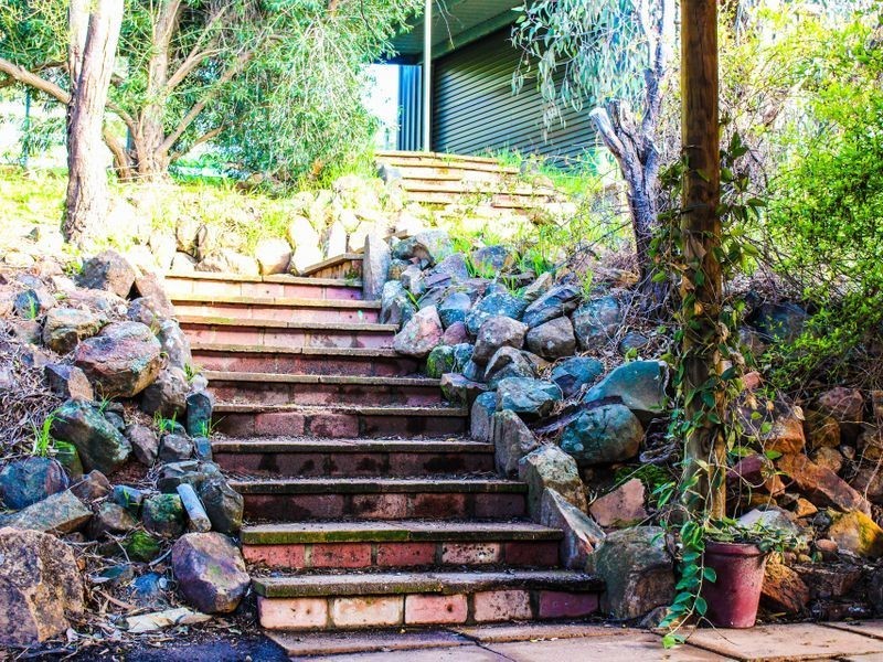 117 Railway Road, Clackline WA 6564