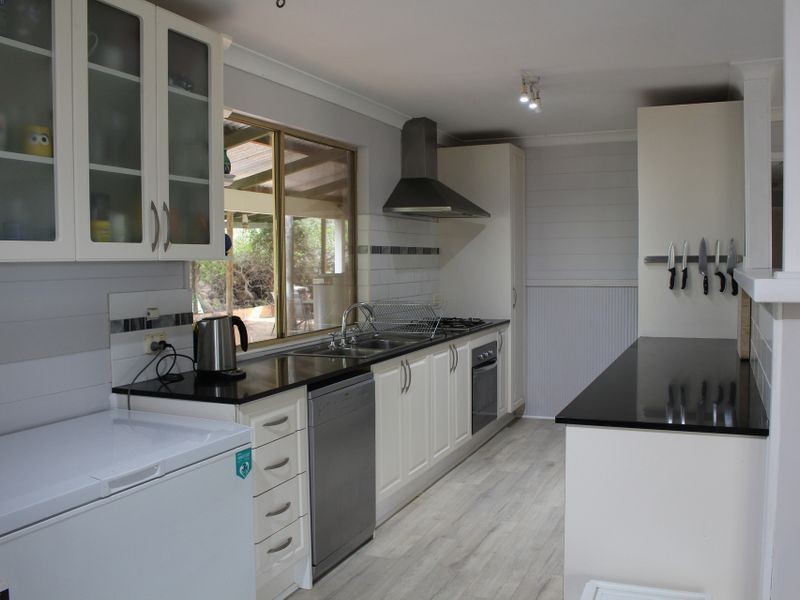 117 Railway Road, Clackline WA 6564