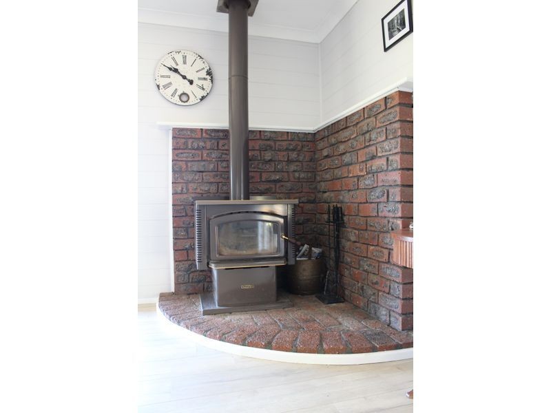 117 Railway Road, Clackline WA 6564