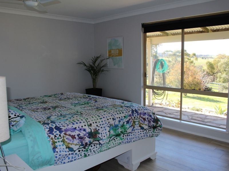 117 Railway Road, Clackline WA 6564