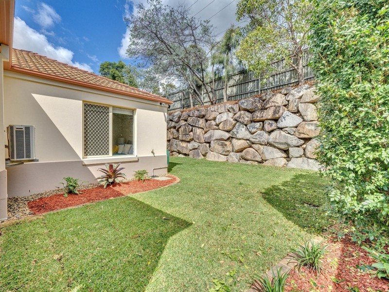 18 Pfeiffer Pl, Mcdowall QLD 4053