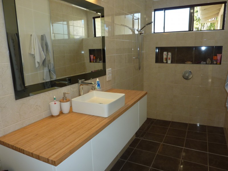 2 Windsor Place, Kallaroo WA 6025