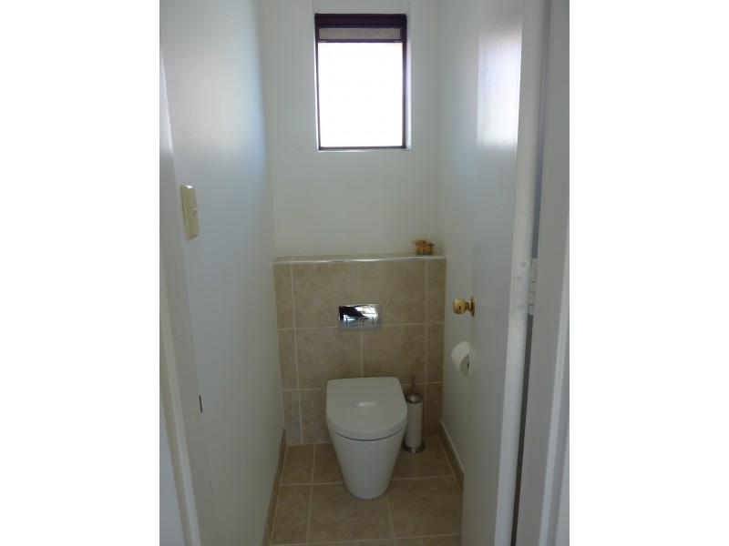 2 Windsor Place, Kallaroo WA 6025