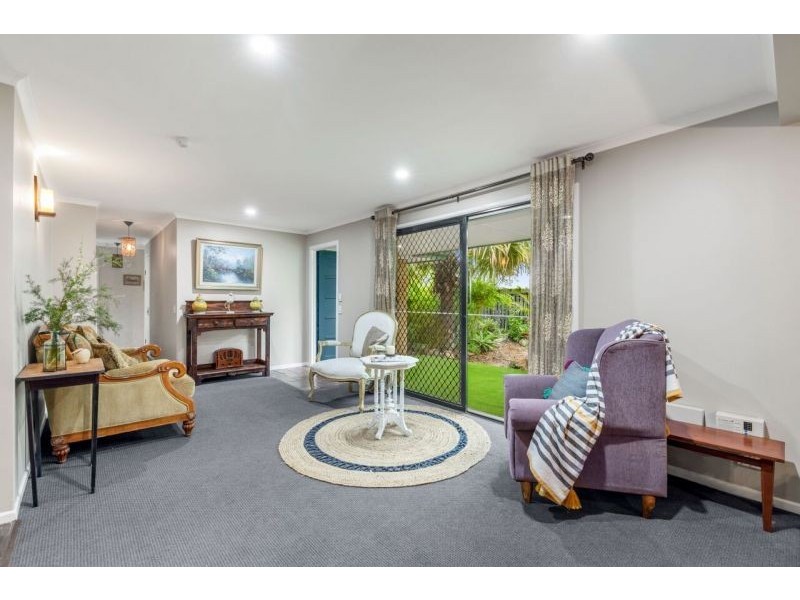 27 Dargie Avenue, Collingwood Park QLD 4301