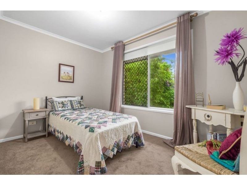 27 Dargie Avenue, Collingwood Park QLD 4301