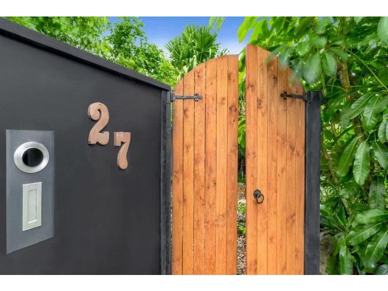 27 Dargie Avenue, Collingwood Park QLD 4301