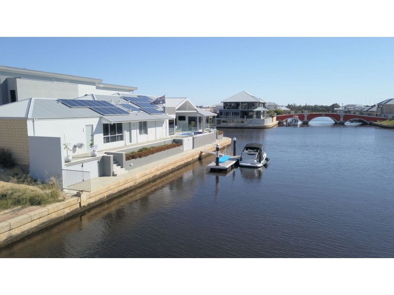 28 Arcadia Close, Dudley Park WA 6210