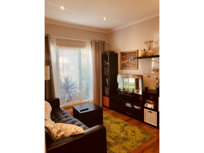 1/297 Liberty Parade, Heidelberg West VIC 3081