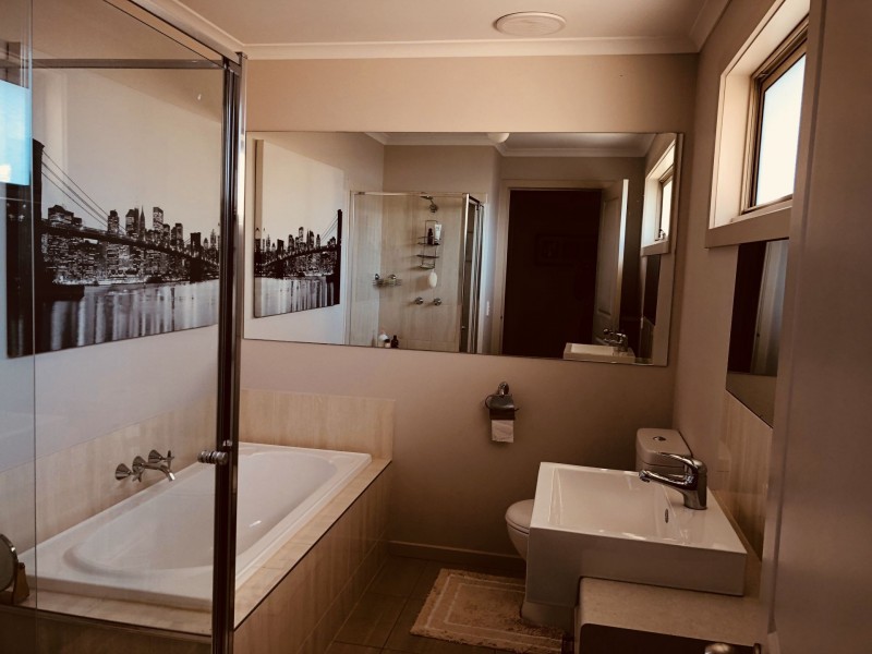 1/297 Liberty Parade, Heidelberg West VIC 3081