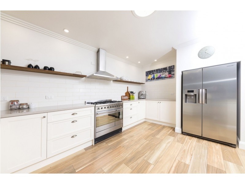 12 Threadfin Court, Old Bar NSW 2430
