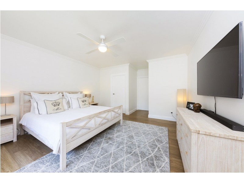 12 Threadfin Court, Old Bar NSW 2430