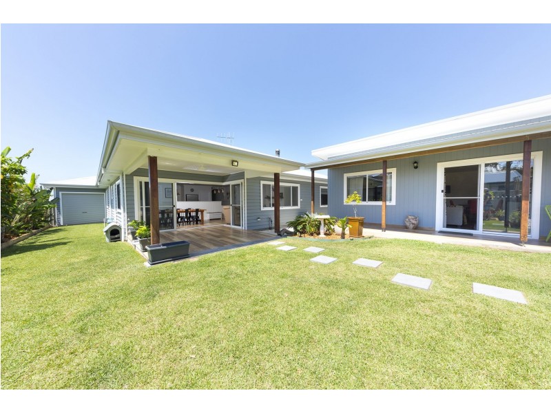 12 Threadfin Court, Old Bar NSW 2430