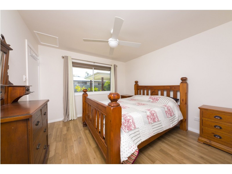 12 Threadfin Court, Old Bar NSW 2430