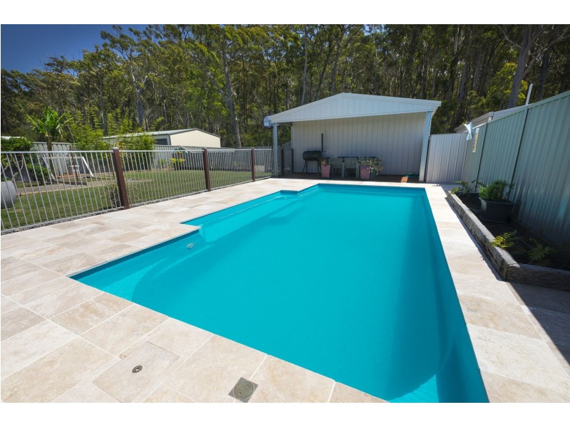 12 Threadfin Court, Old Bar NSW 2430
