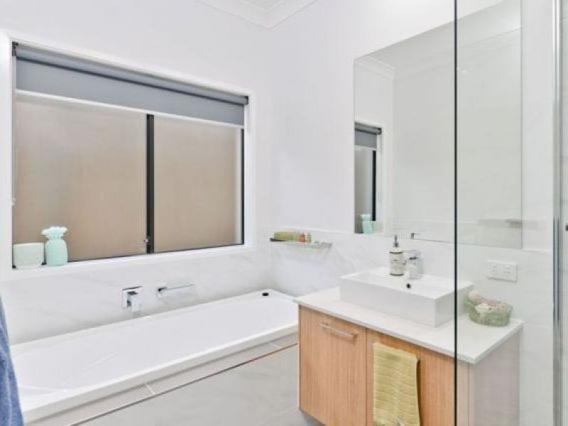 39 Oakover AV, Ormeau Hills QLD 4208