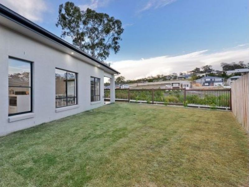 39 Oakover AV, Ormeau Hills QLD 4208