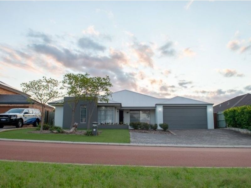 3 THE DELL, Canning Vale WA 6155