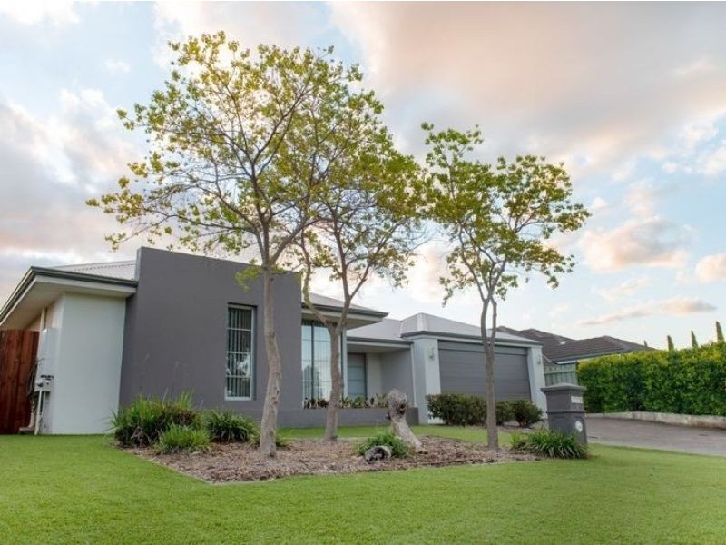 3 THE DELL, Canning Vale WA 6155
