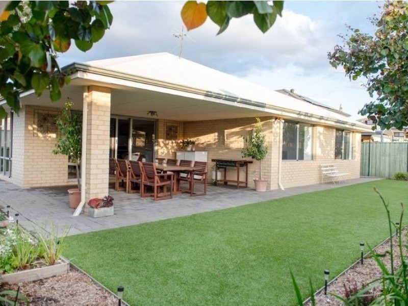 3 THE DELL, Canning Vale WA 6155