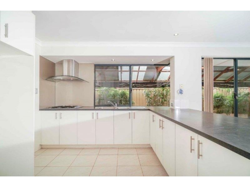 21 Vinciullo Way, Sinagra WA 6065