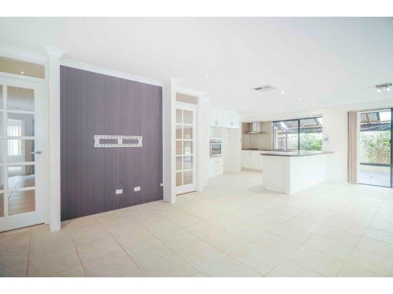 21 Vinciullo Way, Sinagra WA 6065