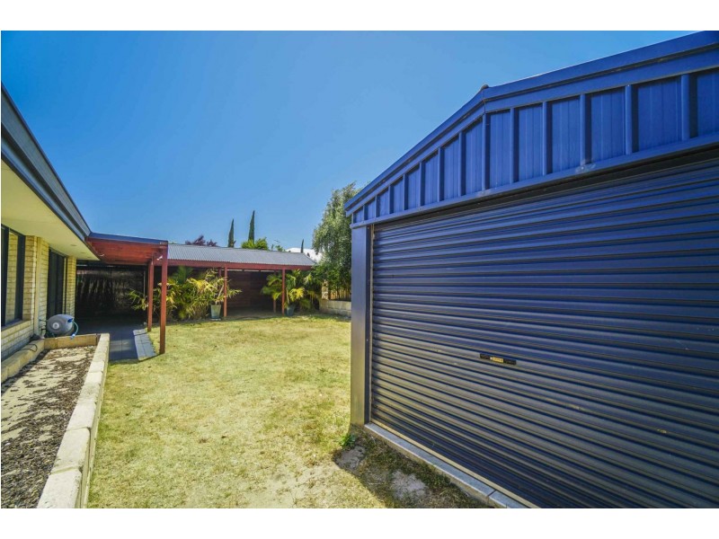 21 Vinciullo Way, Sinagra WA 6065