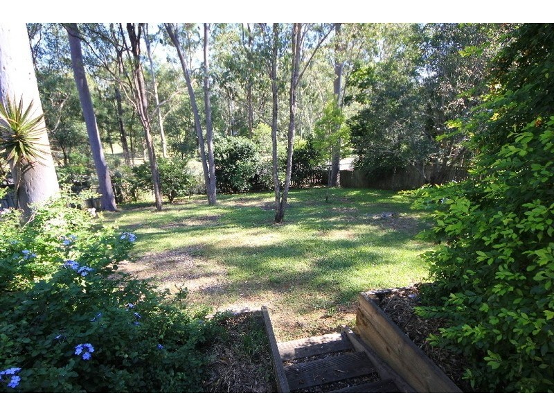 17 Mirrigan Ct, Petrie QLD 4502