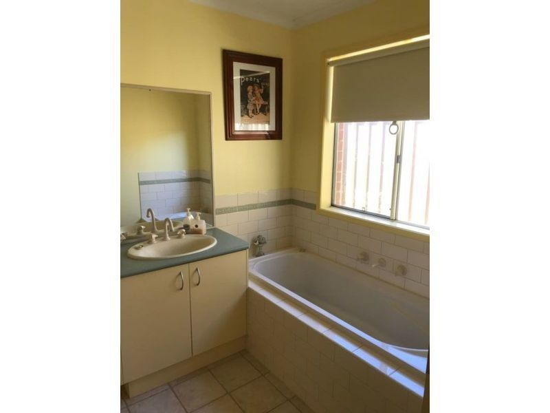 12 Symes street, Kangaroo Flat VIC 3555