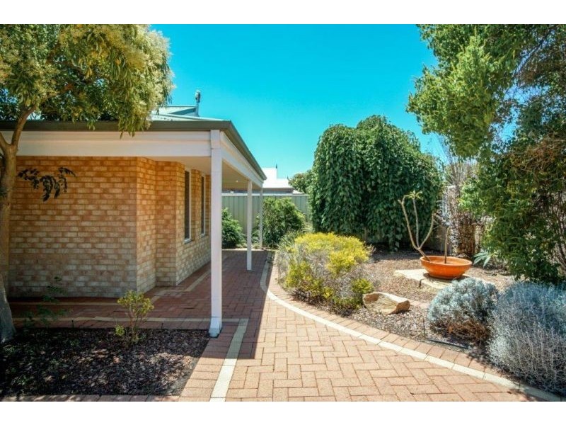 7 Flint Close, Pearsall WA 6065