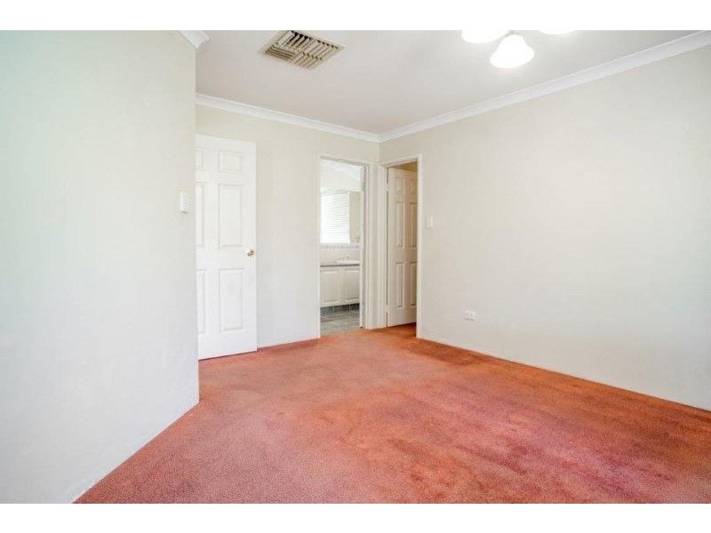 7 Flint Close, Pearsall WA 6065