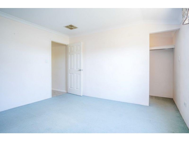 7 Flint Close, Pearsall WA 6065