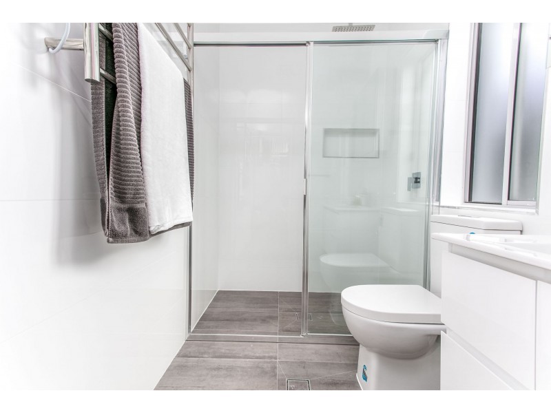 1 Blenheim Place, St Clair NSW 2759