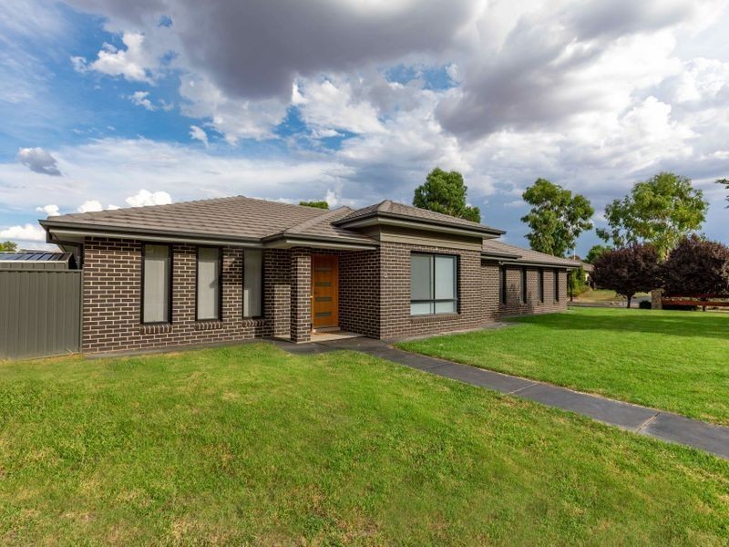 2 Tallowwood Drive, Gunnedah NSW 2380