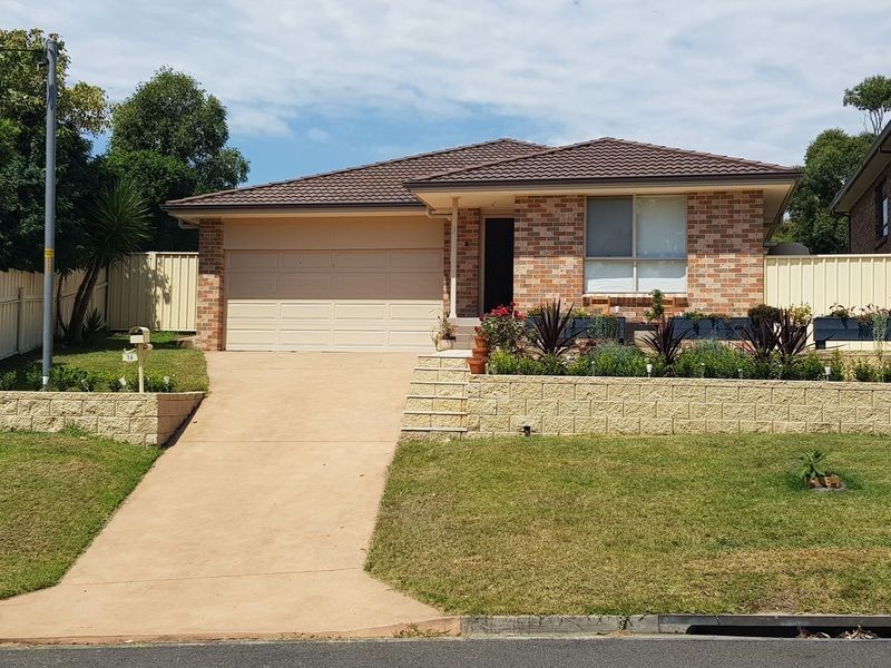 16 Illowra Parkway, Primbee NSW 2502