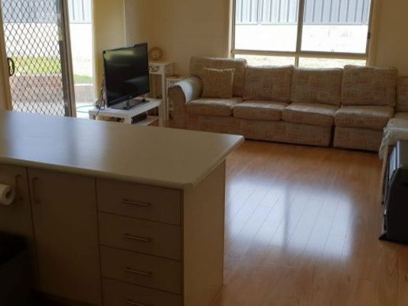 16 Illowra Parkway, Primbee NSW 2502