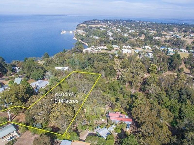 32 Mairburn Road, Metung VIC 3904