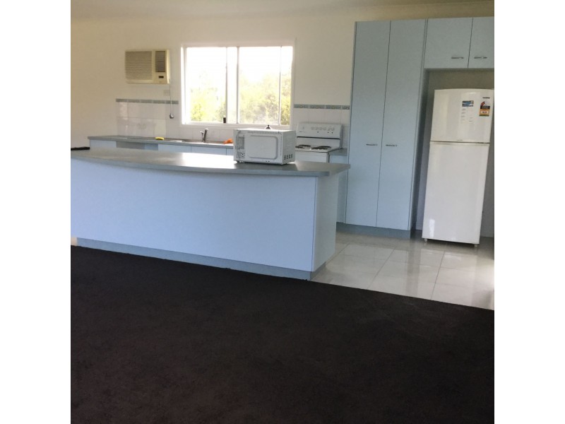10 Mataranka Road, Veteran QLD 4570